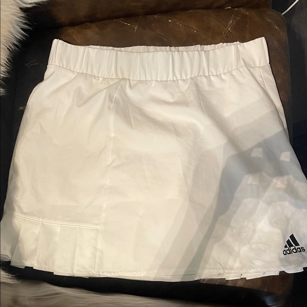 adidas White Women's Tennis Skort with Logo
